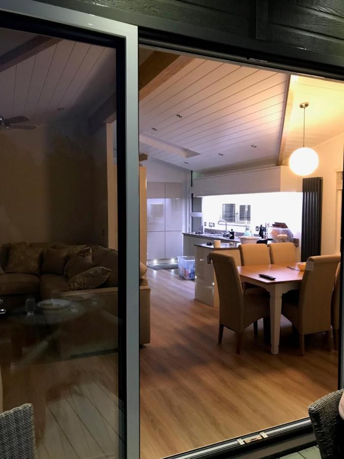 Hotel R11 Lake View, Fallbarrow Holiday Park Bowness-on-Windermere Zewnętrze zdjęcie